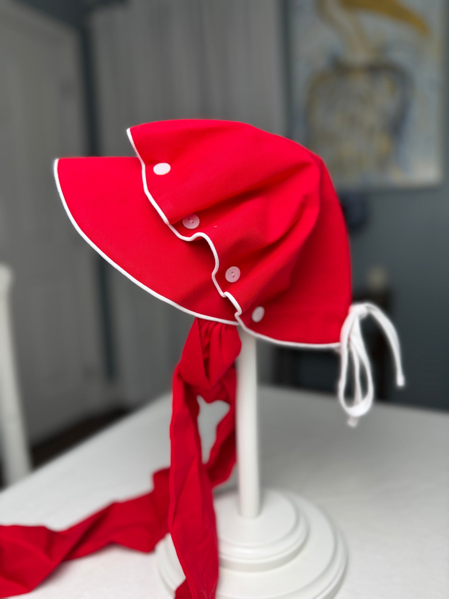 Red Bonnet