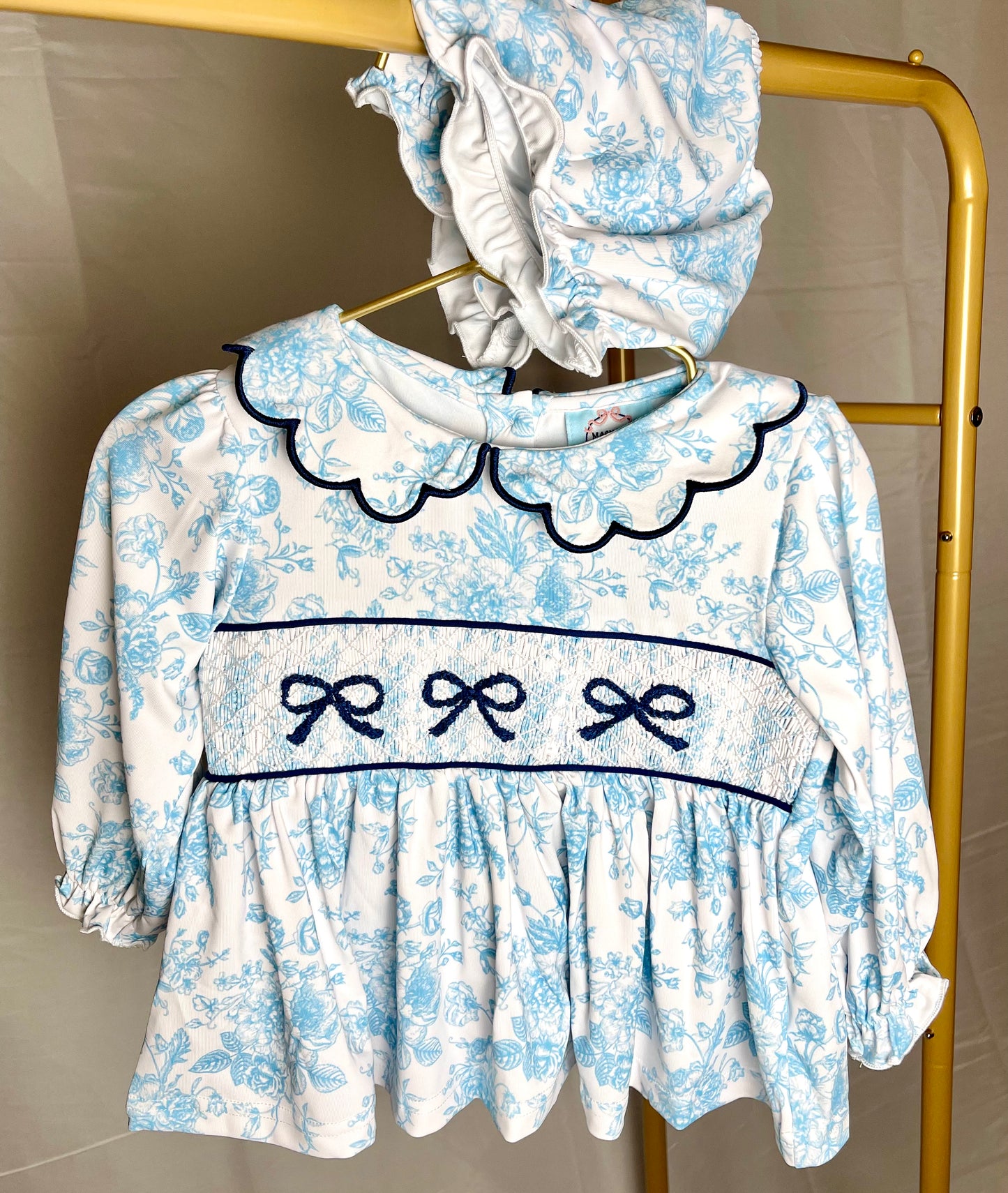 Hand Smocked Bows - Girl's Bloomer Set