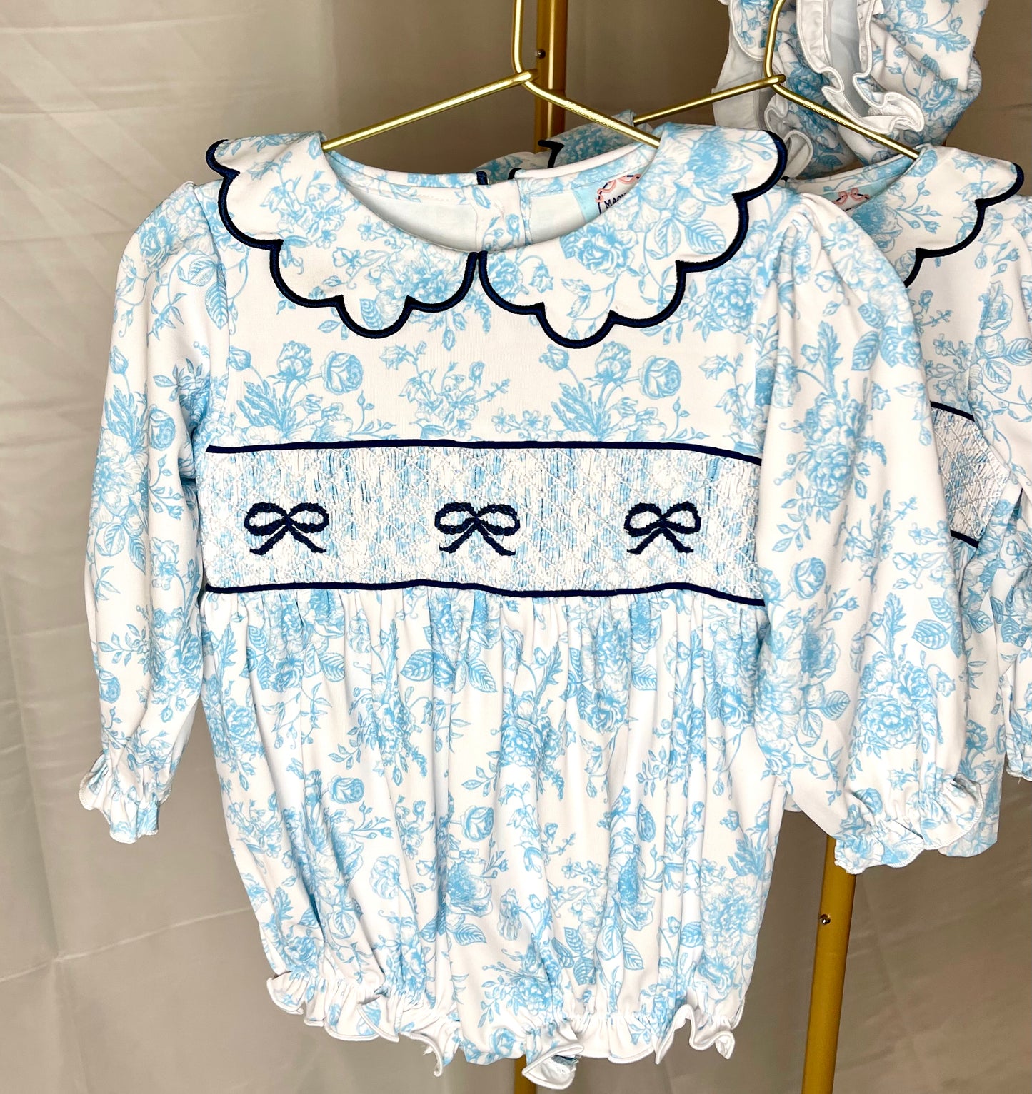 Hand Smocked Bows - Girl's Bubble