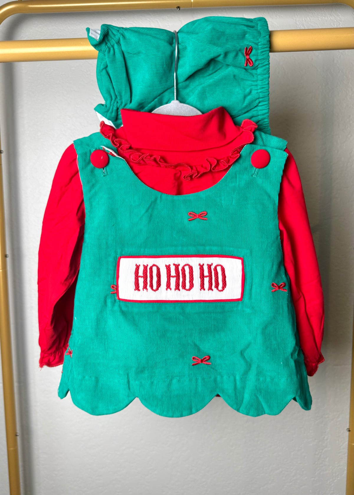 Christmas Corduroy: Girl's Bloomer Set - "HO HO HO"