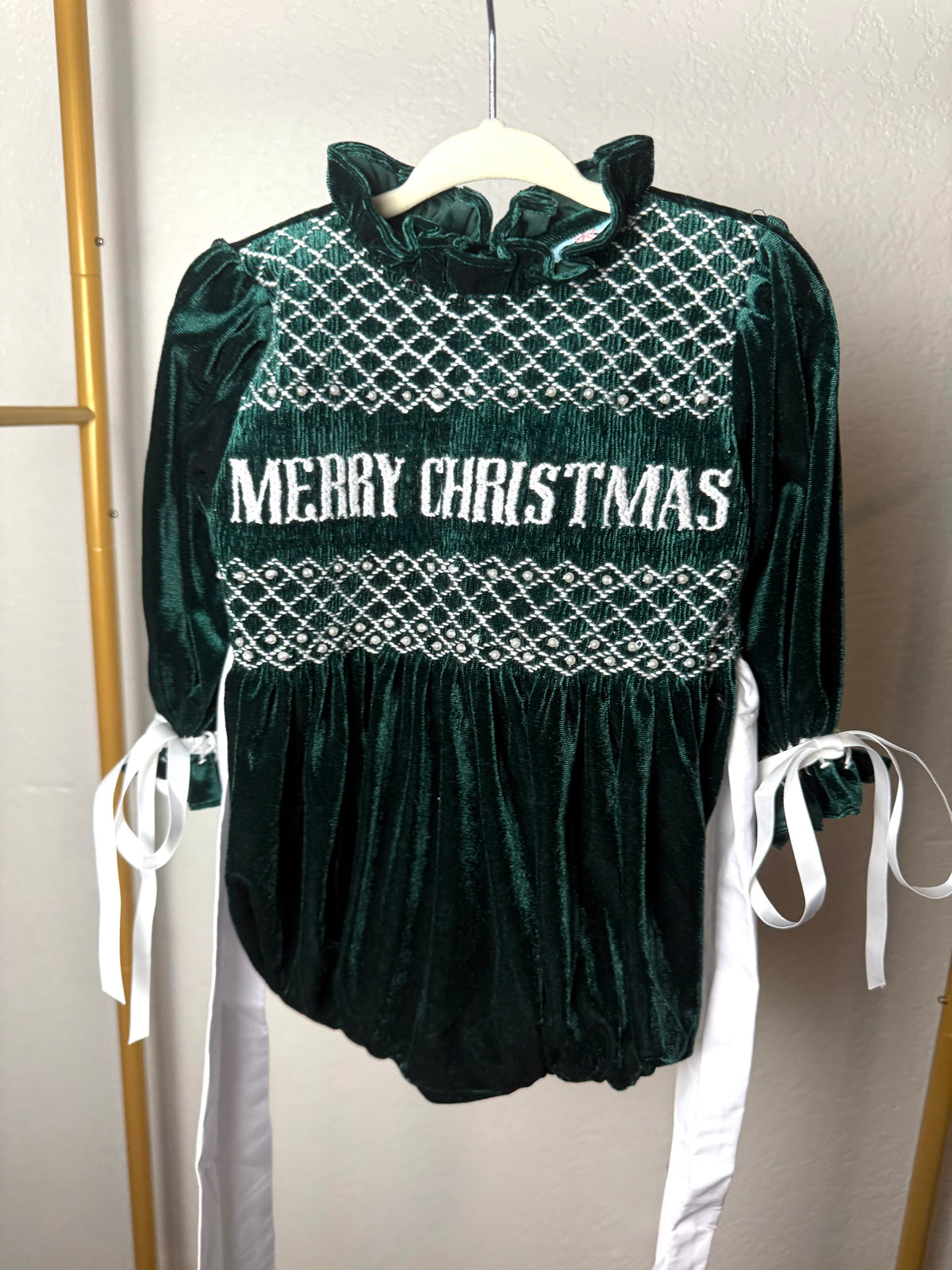 Green Velvet: Girl’s Bubble - "MERRY CHRISTMAS"