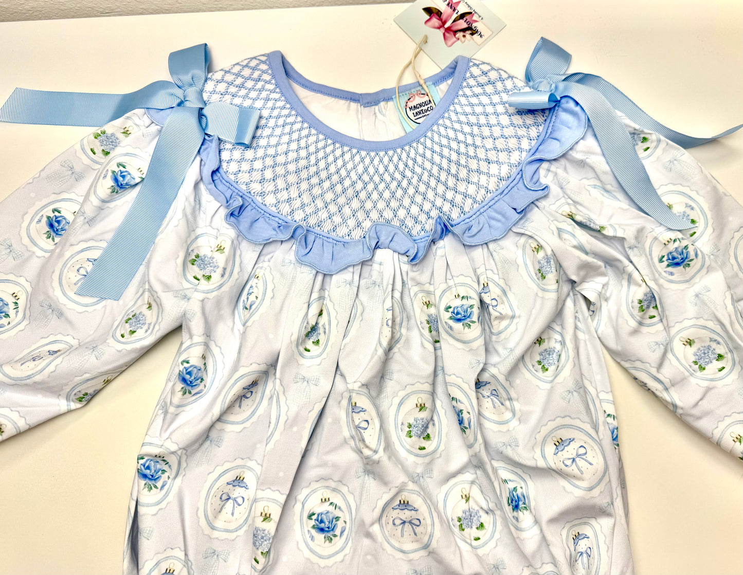 Blue & White Ornaments: BUBBLE