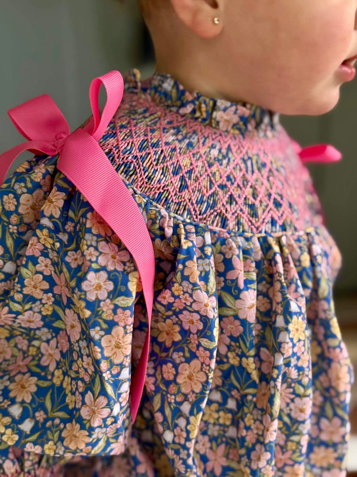 Girl’s Fall Blooms Bubble